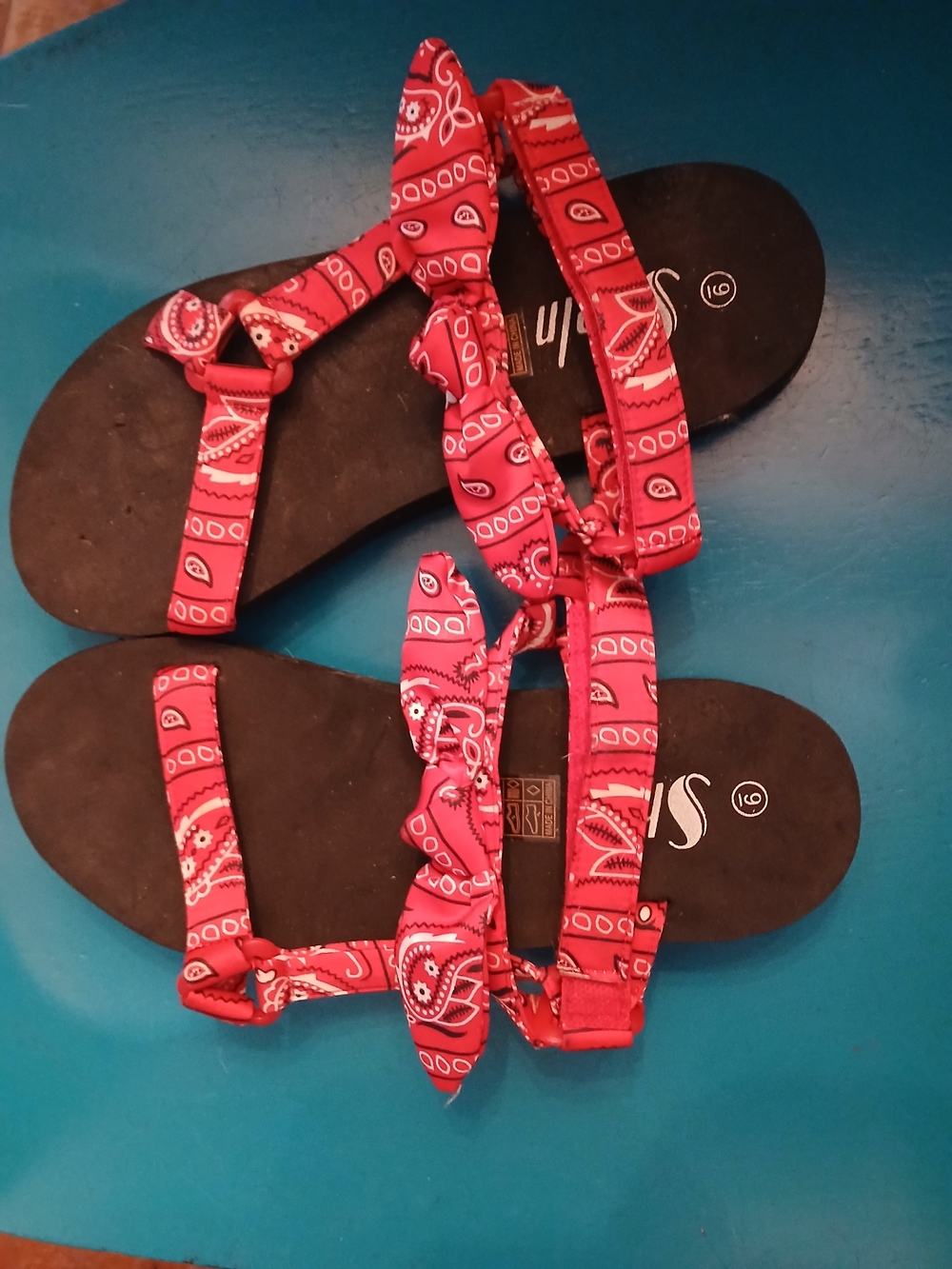 SHEIN Red Bandana Print Bow Strap Sandals